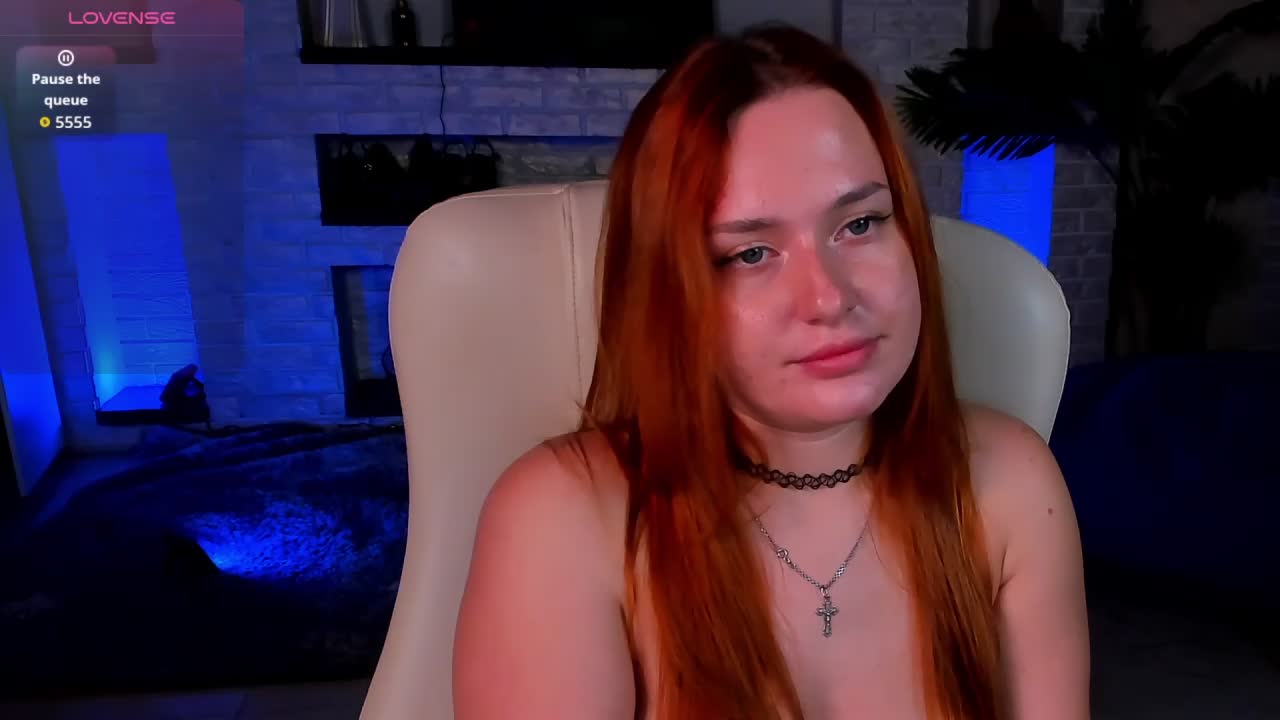 LisaElfy Cam Model Chat September 30, 2025
