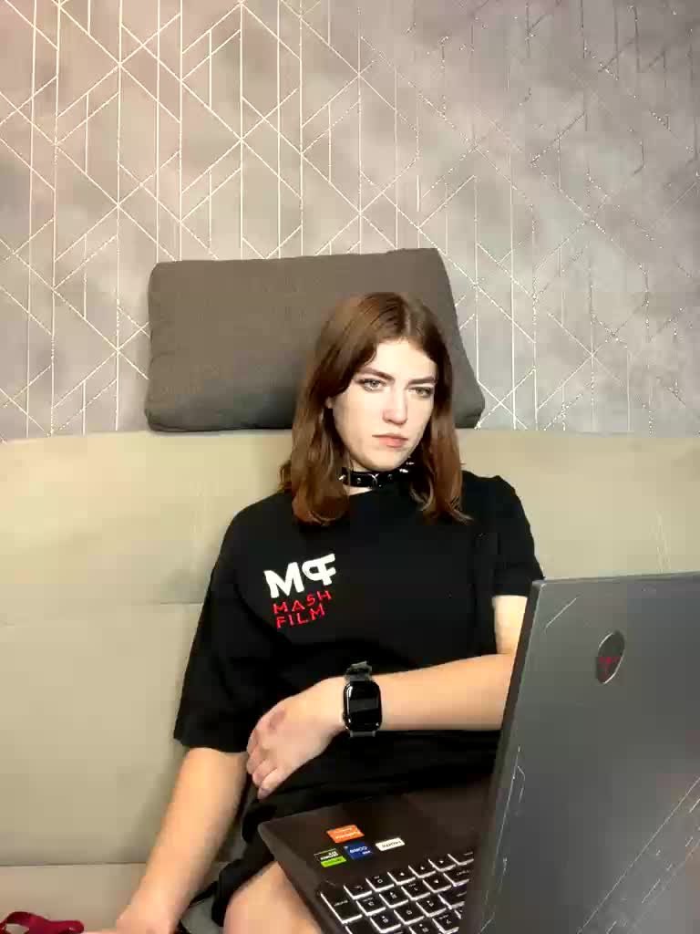 Alinagilberd03 Cam Model Chat September 30, 2025