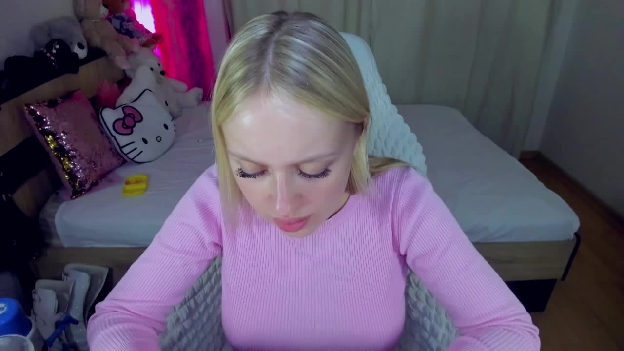 MindyKally Cam Model Chat September 30, 2025