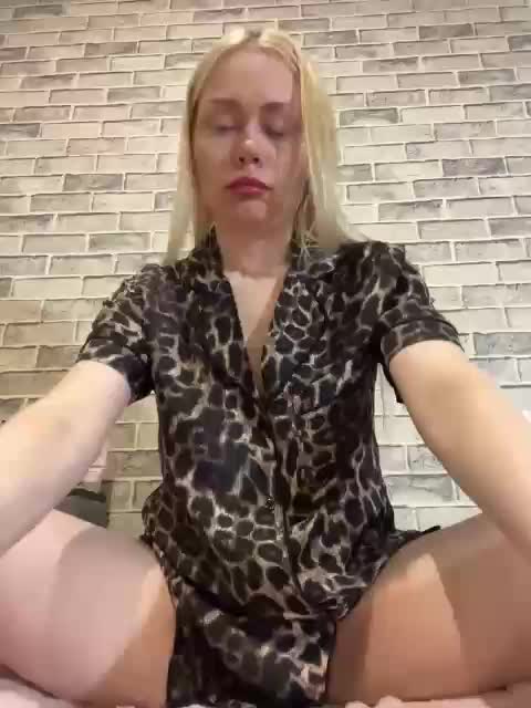 MirandaNow Cam Model Chat September 30, 2025