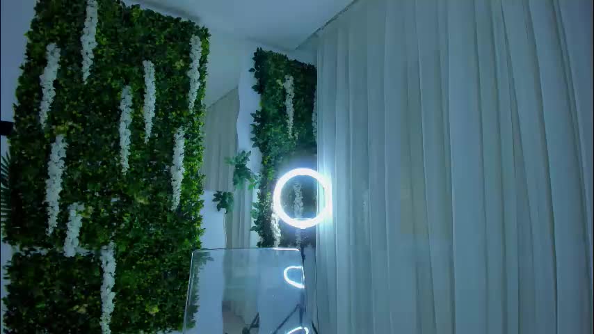 zinasquirts Cam Model Chat September 30, 2025