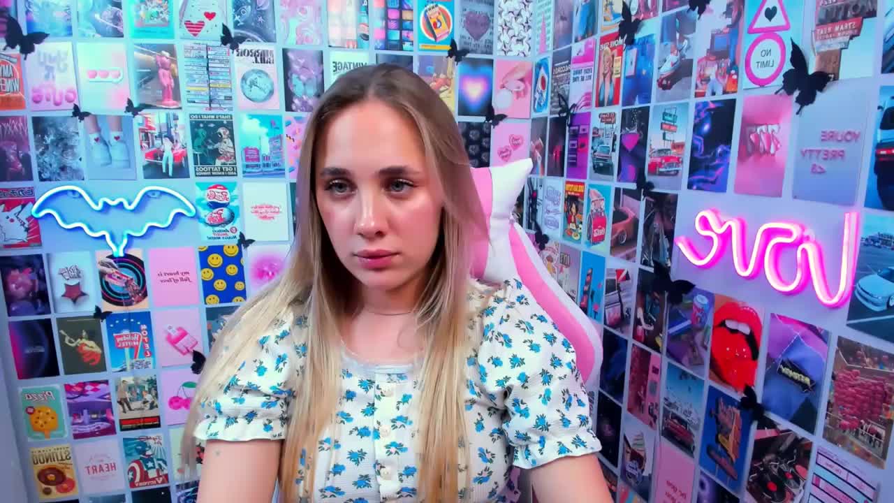 MiaMilas Cam Model Chat September 30, 2025