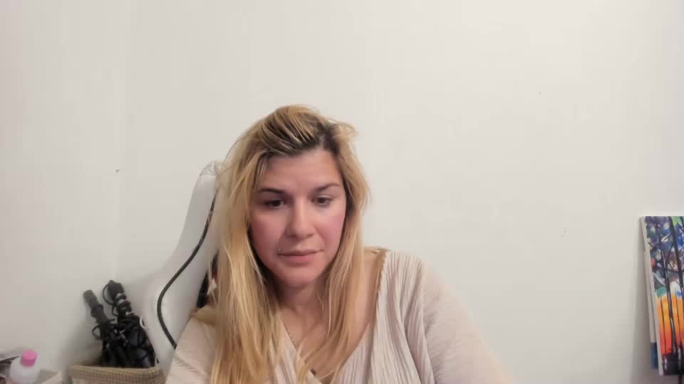 artsyandcraftsy_ Cam Model Chat September 30, 2025