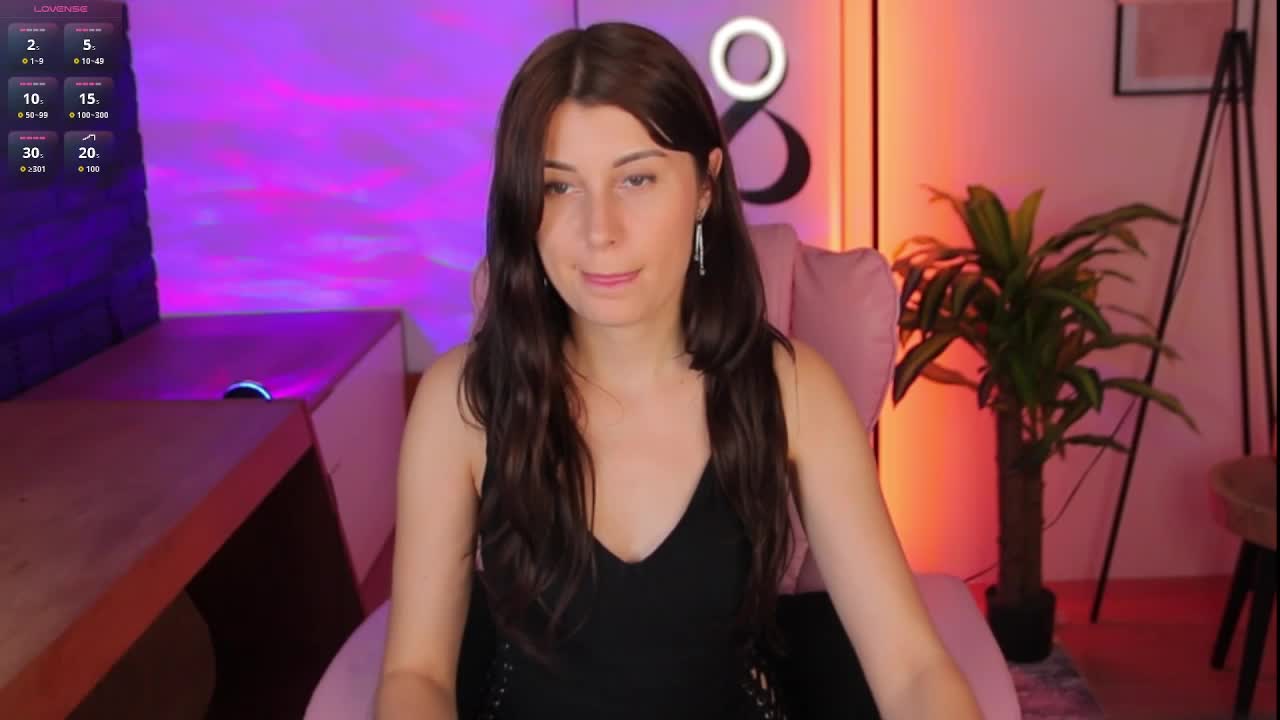 Hailey_Green Cam Model Chat September 30, 2025