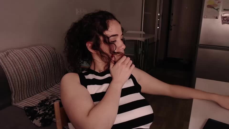 in_yan Cam Model Chat September 30, 2025