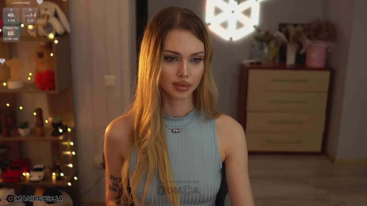 ManiFreyja Cam Model Chat September 30, 2025