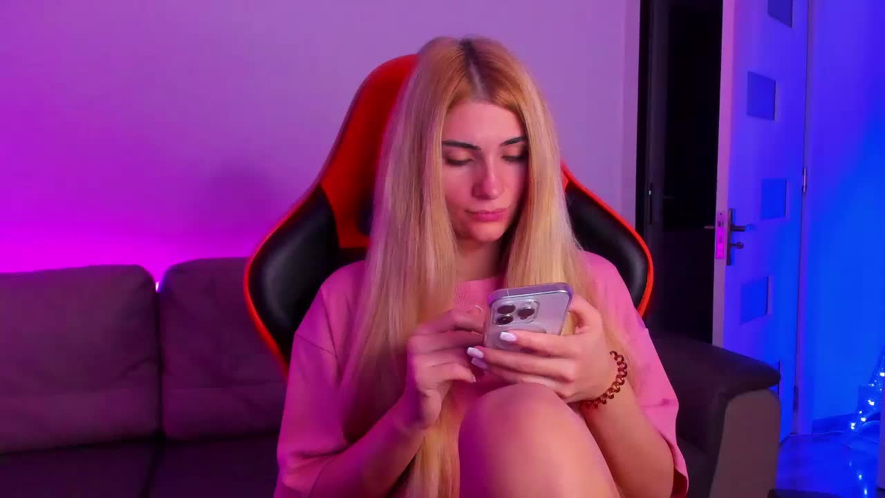 Lynx Cam Model Chat September 30, 2025