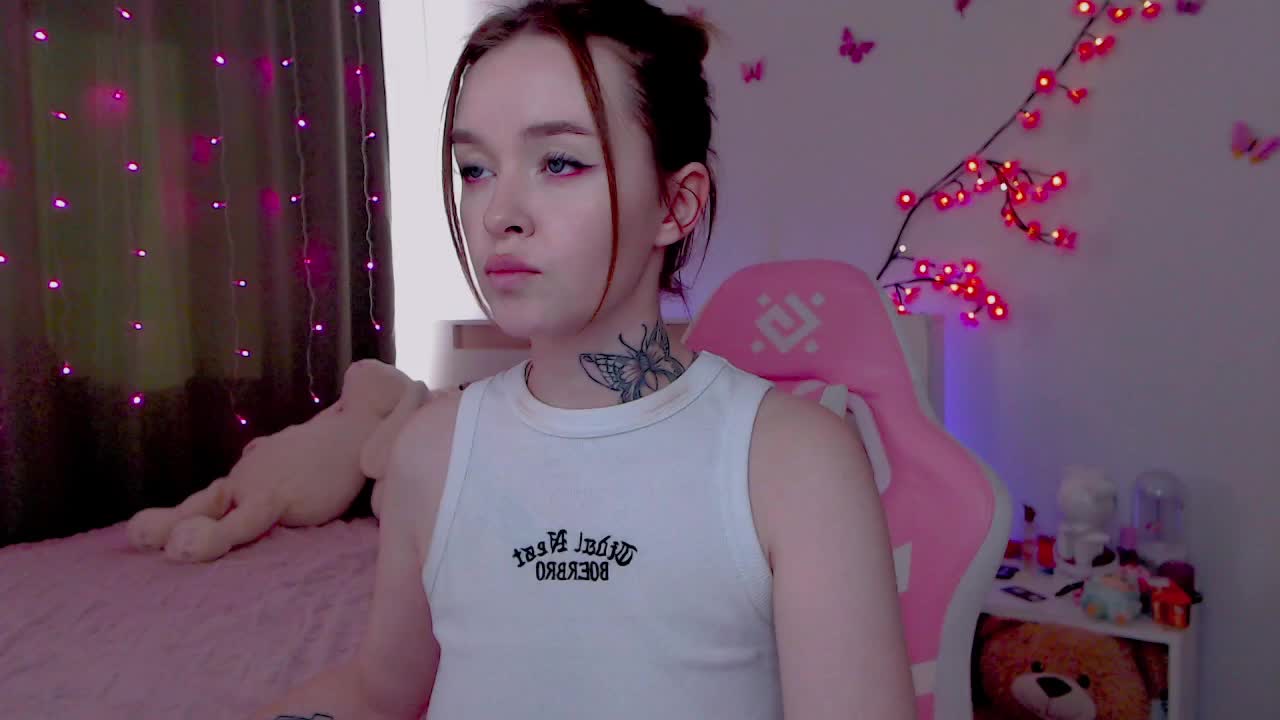 NaughtyMable Cam Model Chat September 30, 2025