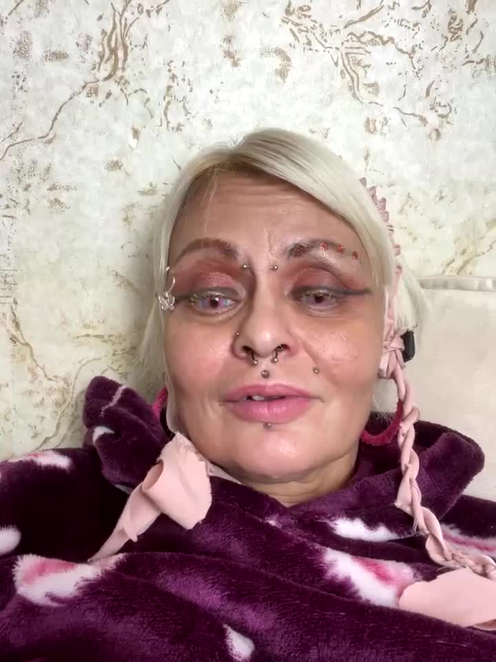 Gardener_of_Illusions Cam Model Chat September 30, 2025