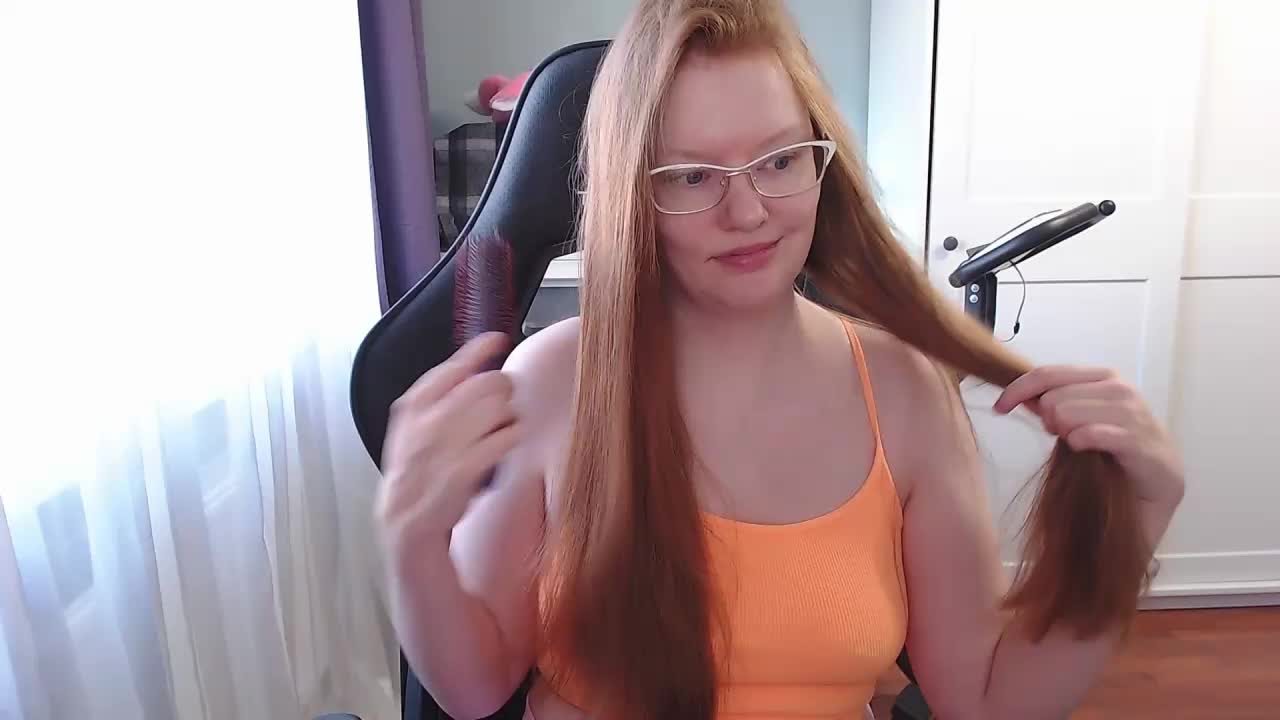 Lady_Inari Cam Model Chat September 30, 2025