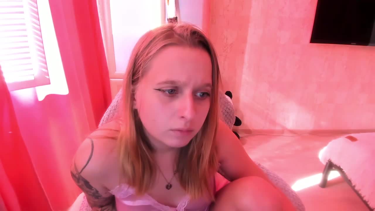 CuteLilyLove Cam Model Chat September 30, 2025