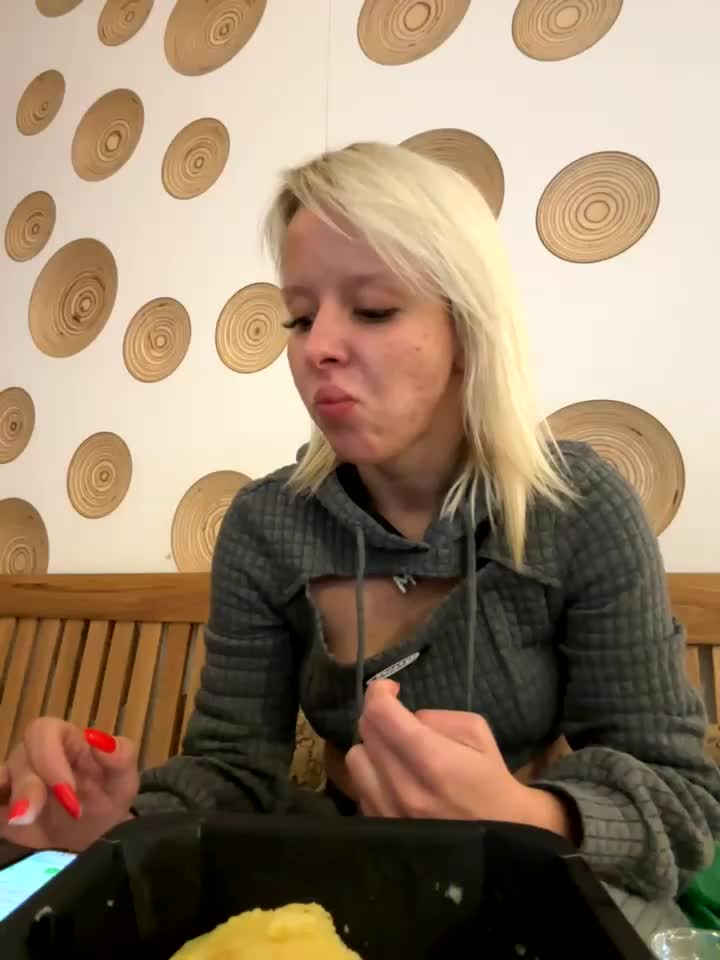 LikaCat Cam Model Chat September 30, 2025