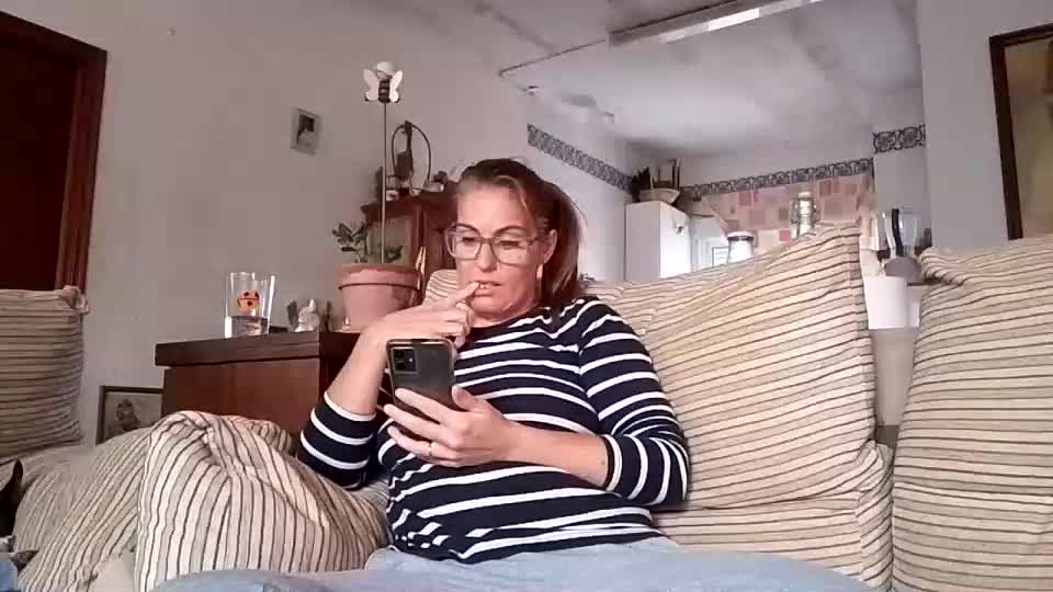 lolahueso Cam Model Chat September 30, 2025