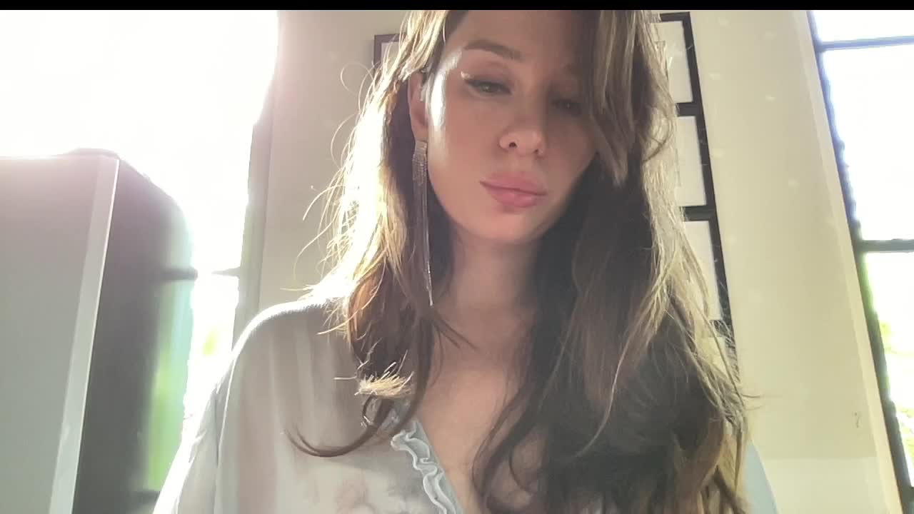 Melissa222Femdom Cam Model Chat September 30, 2025