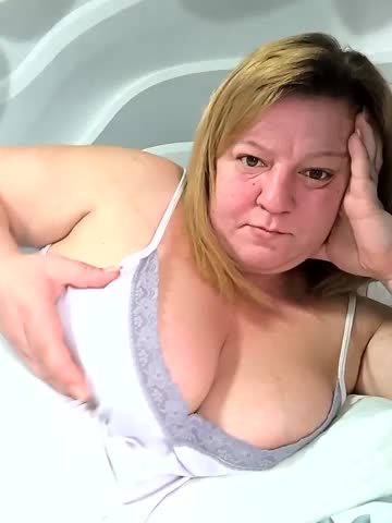 jusichka Cam Model Chat September 30, 2025