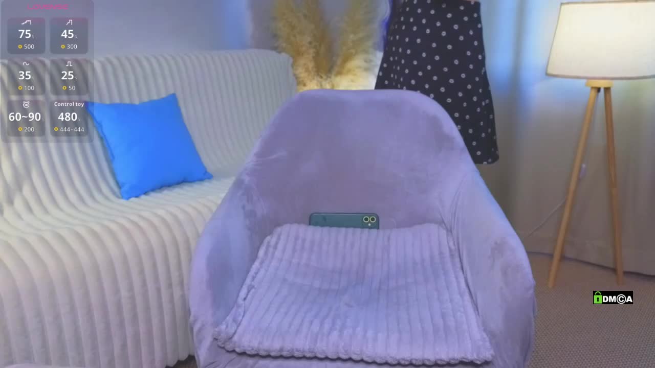 lisa_art Cam Model Chat September 30, 2025