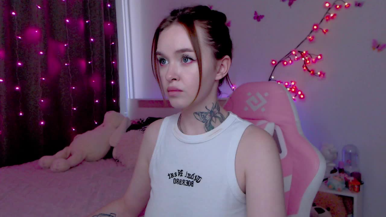 NaughtyMable Cam Model Chat September 30, 2025