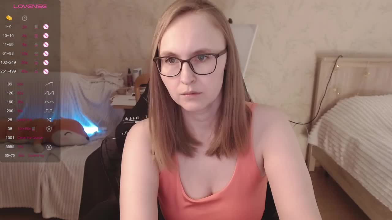 Agatha_Mott Cam Model Chat September 30, 2025