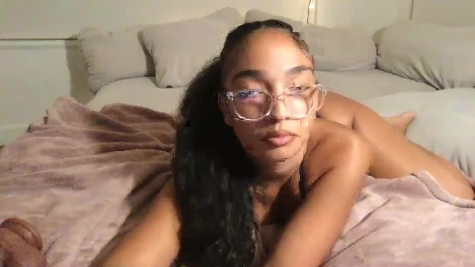 rosalinatoosexy Cam Model Chat September 30, 2025