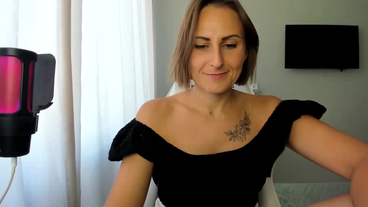 Kiza9 Cam Model Chat September 30, 2025