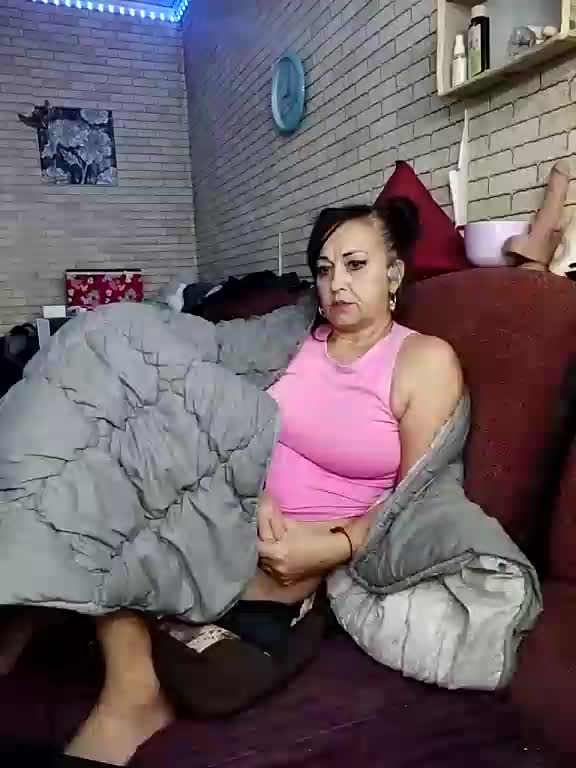 Lina-a-13 Cam Model Chat September 30, 2025