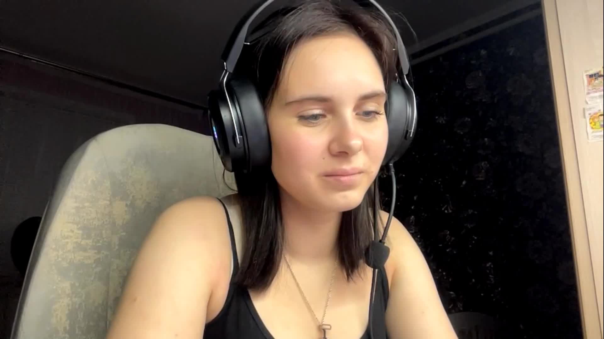 CANDY-LIPS-GIRL Cam Model Chat September 30, 2025