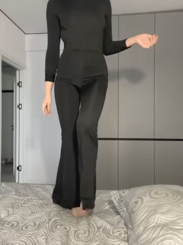 CurlyLara Cam Model Chat September 30, 2025