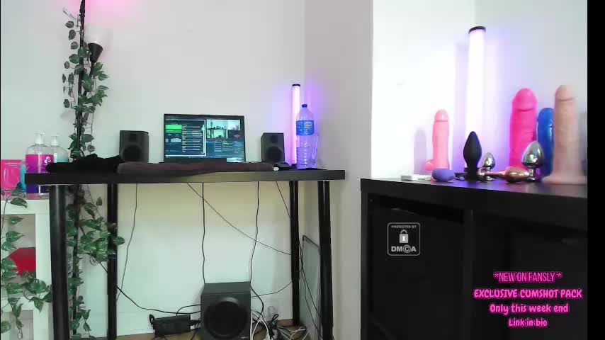 peachyym Cam Model Chat September 30, 2025