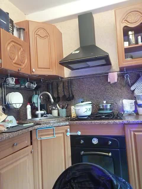 LizaCakes Cam Model Chat September 30, 2025