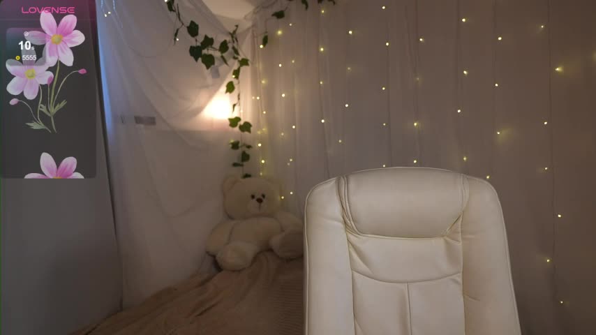 lolly_pie Cam Model Chat September 30, 2025