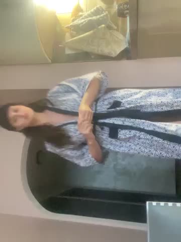 Flossy_Vettie Cam Model Chat October 1, 2025