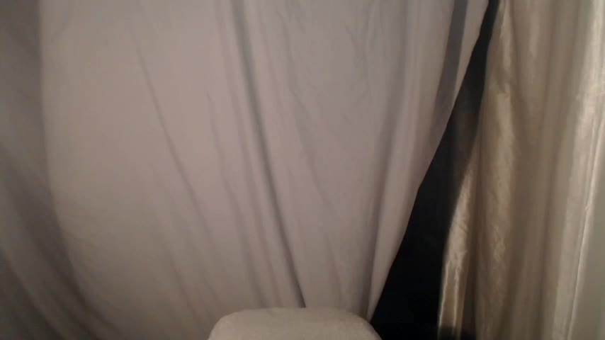 1BECHA1 Cam Model Chat October 1, 2025