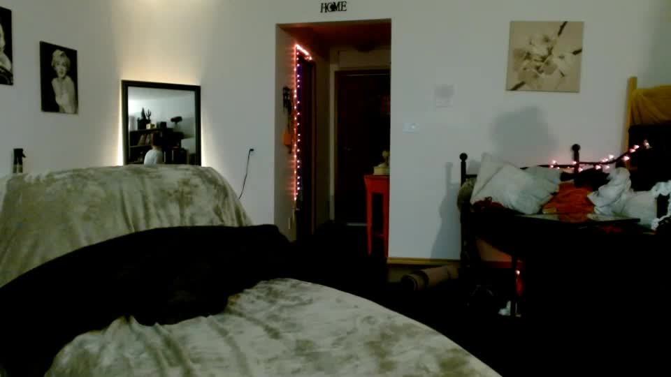 bombshellbaeby Cam Model Chat October 1, 2025