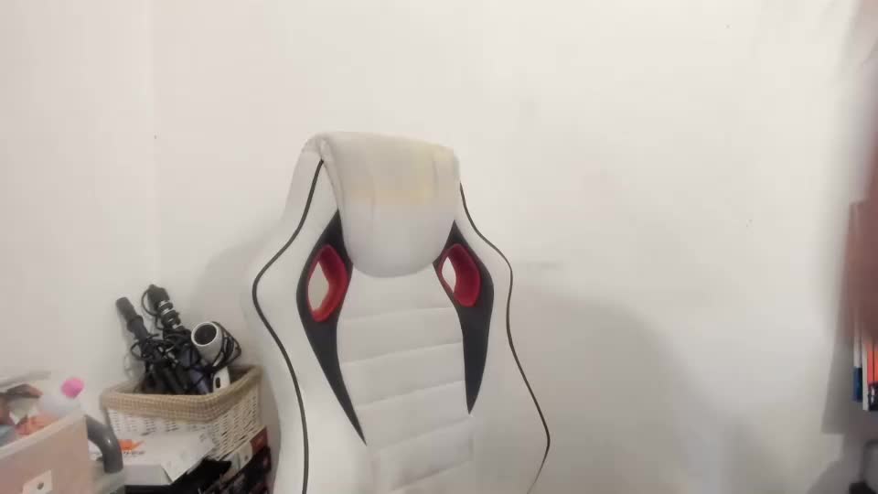 artsyandcraftsy_ Cam Model Chat October 1, 2025