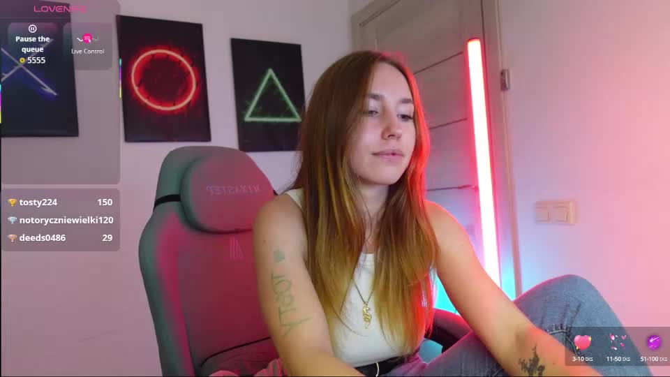 agelina_summer Cam Model Chat October 1, 2025