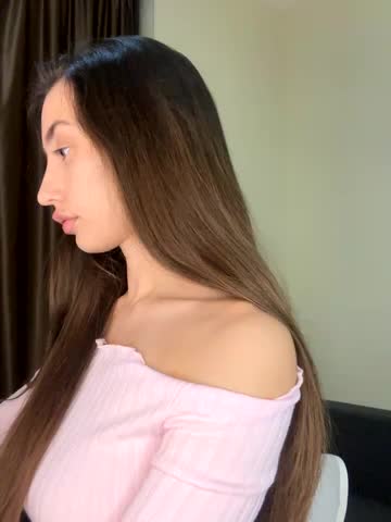 Polli_Kiss Cam Model Chat October 1, 2025