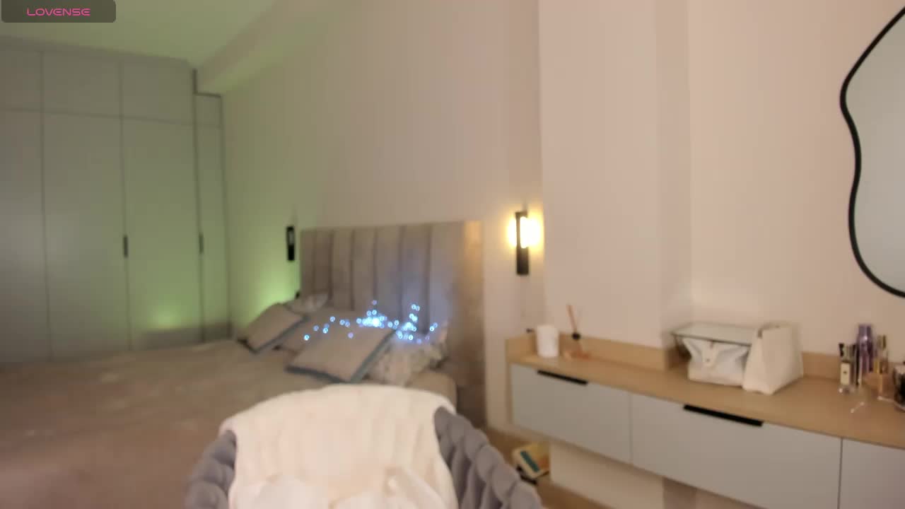 Sexy-Ev3lin Cam Model Chat October 1, 2025