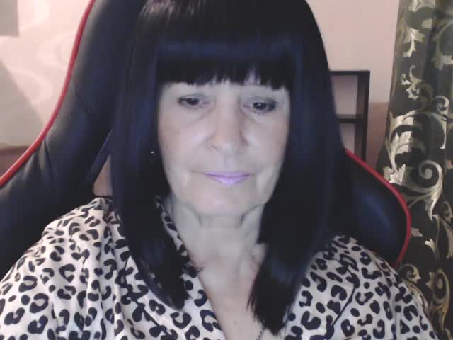 KatarinaGloss Cam Model Chat October 1, 2025
