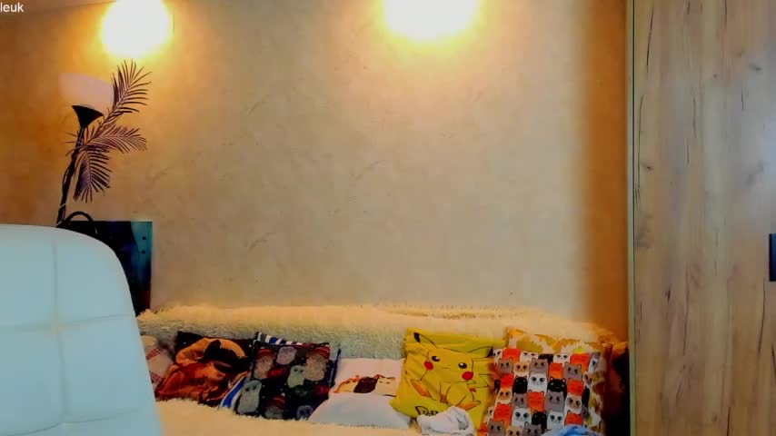 mia_grantes Cam Model Chat October 1, 2025