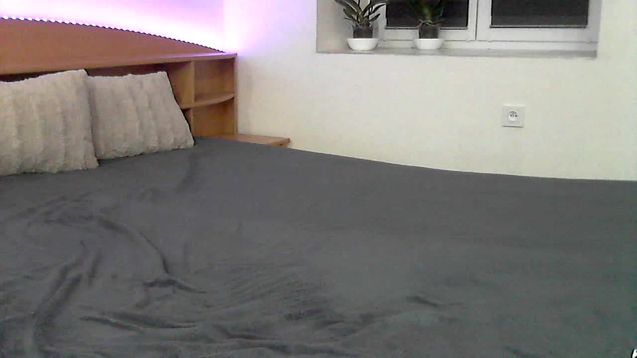 NERVOMOTINA Cam Model Chat October 1, 2025