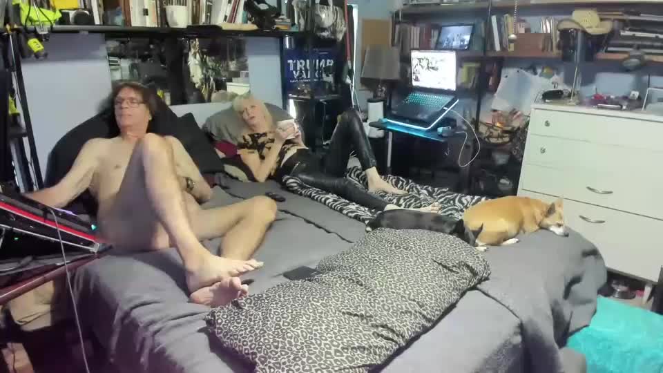 pink_black Cam Model Chat October 1, 2025