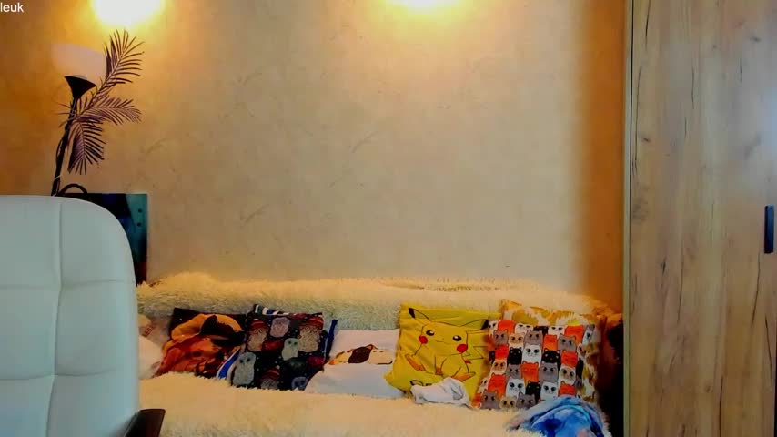 mia_grantes Cam Model Chat October 1, 2025