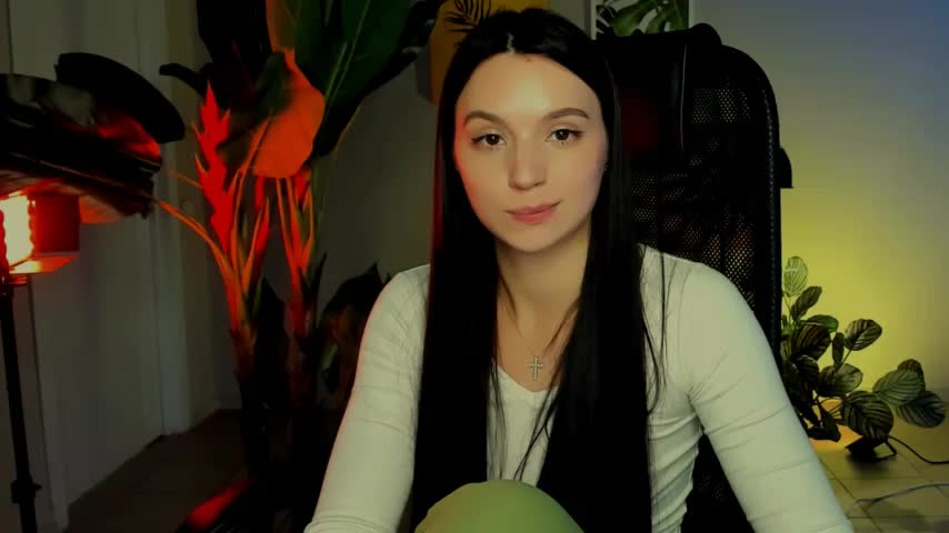 OlgaPetrova Cam Model Chat October 1, 2025