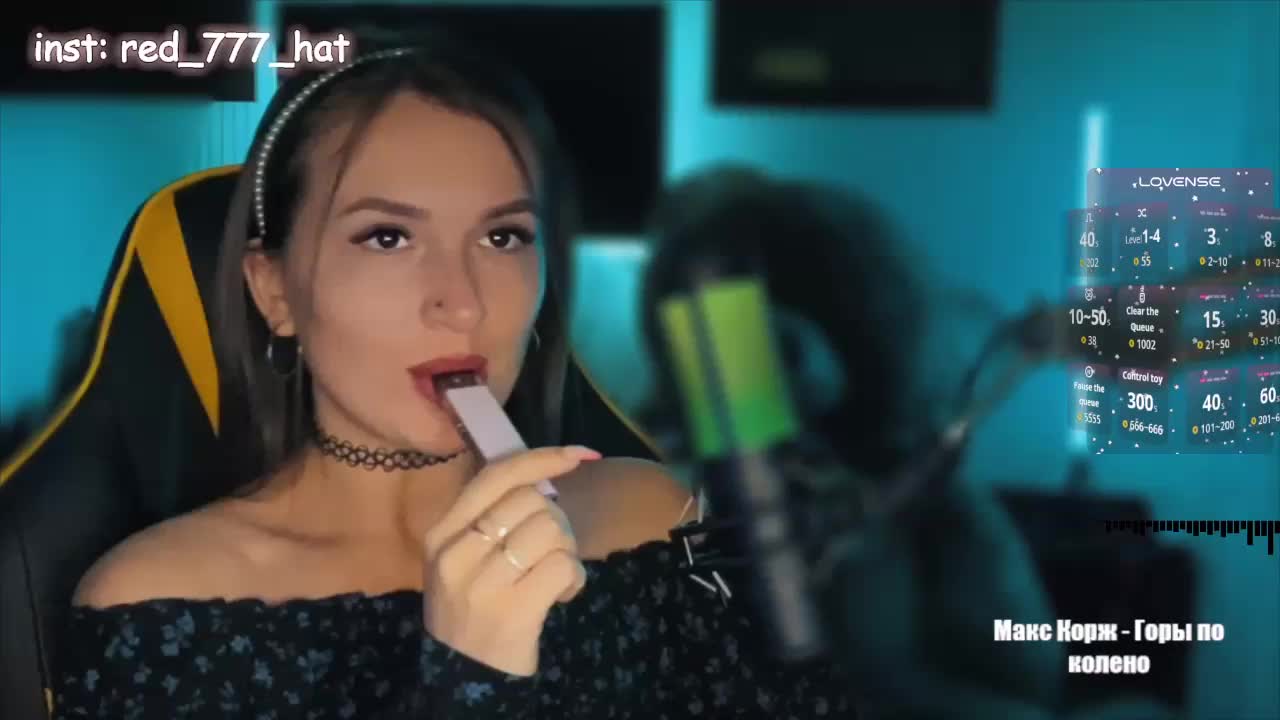 -RED_HAT- Cam Model Chat October 1, 2025