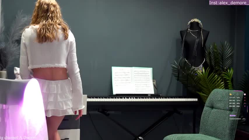 Alexandra_Demore Cam Model Chat October 1, 2025