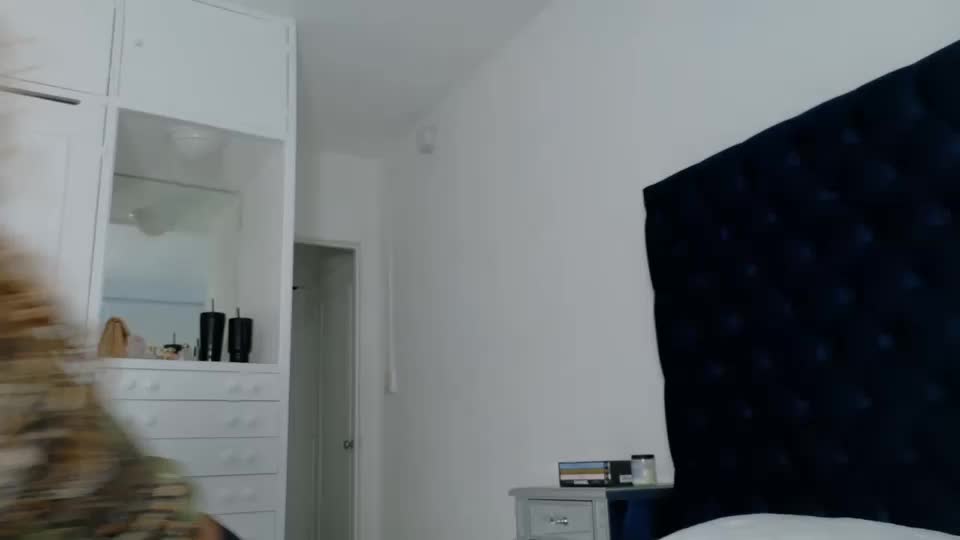 theislandgirl Cam Model Chat October 1, 2025