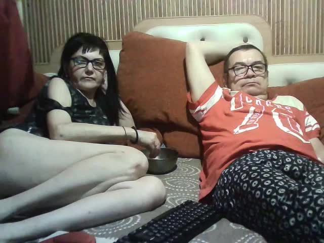 coupleofcoolx Cam Model Chat October 1, 2025