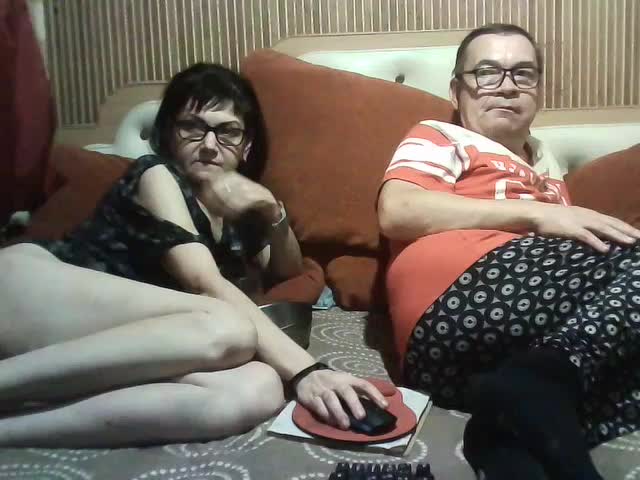 coupleofcoolx Cam Model Chat October 1, 2025