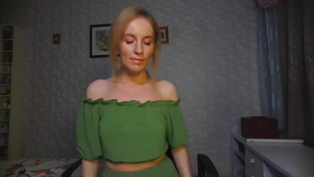 Nata85085 Cam Model Chat October 1, 2025