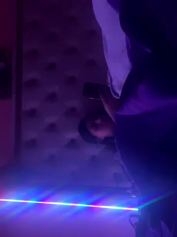 Flossy_Vettie Cam Model Chat October 1, 2025